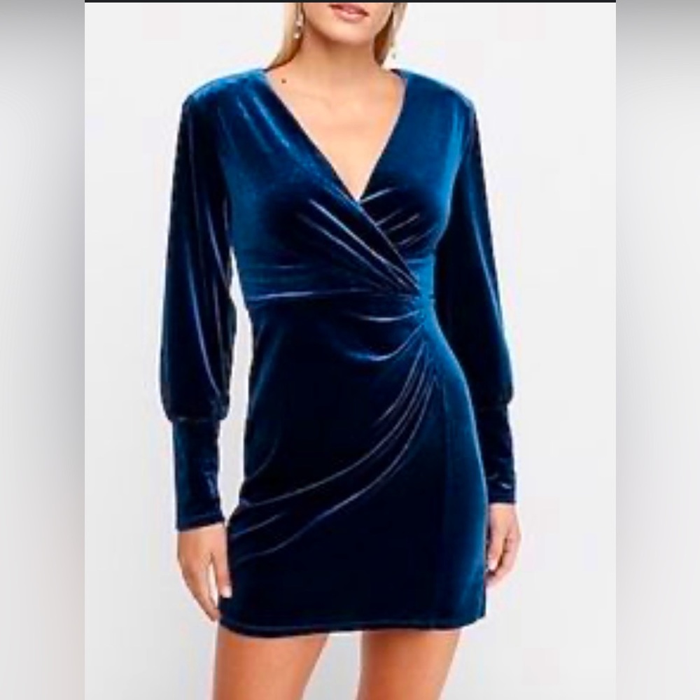 Express velvet blue dress!